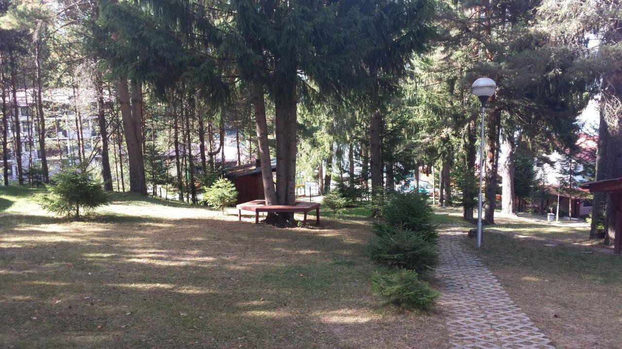 Ваканционно Селище Ива Sarnitsa Bagian luar foto