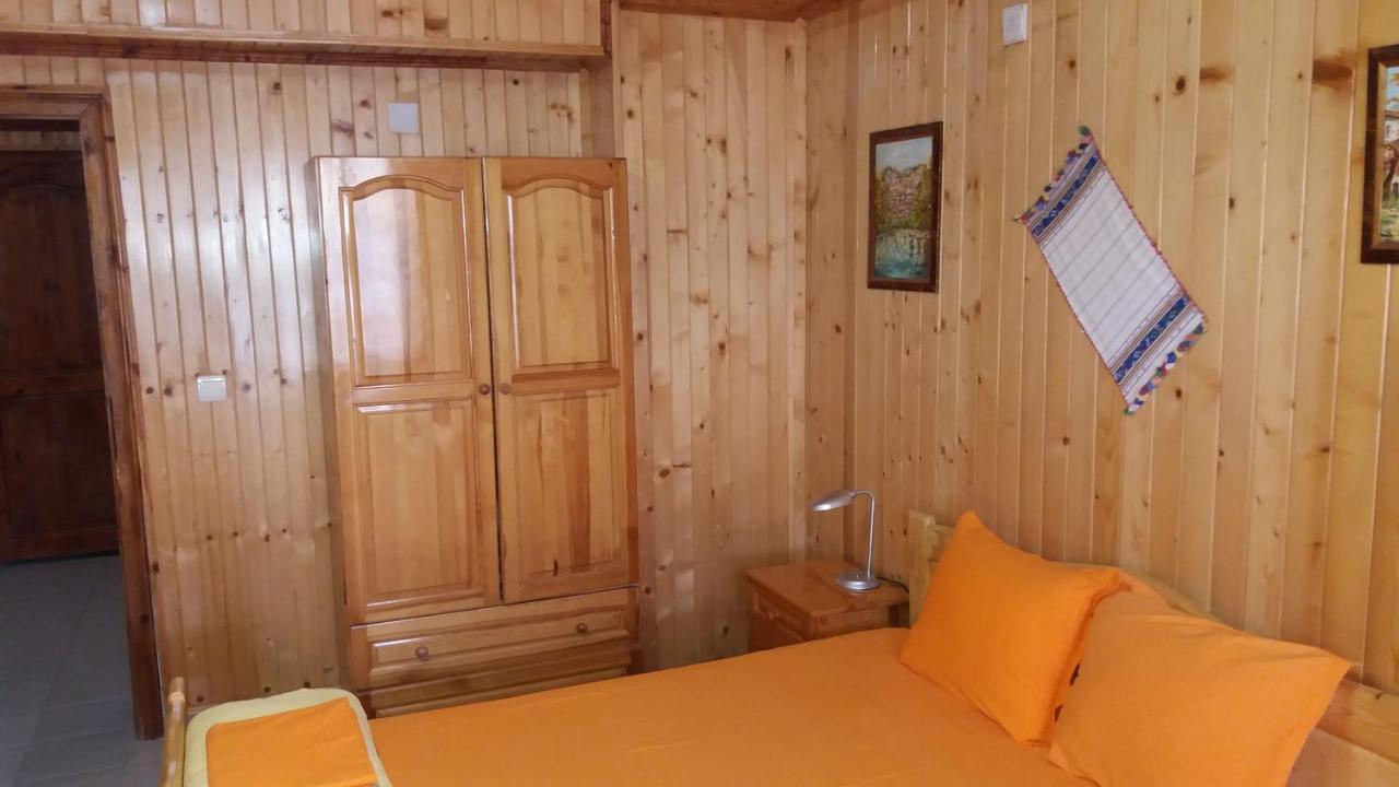 Ваканционно Селище Ива Sarnitsa Bagian luar foto