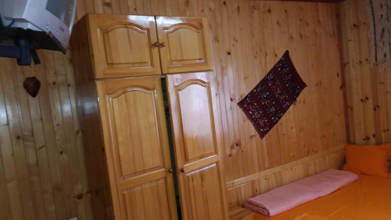 Ваканционно Селище Ива Sarnitsa Bagian luar foto