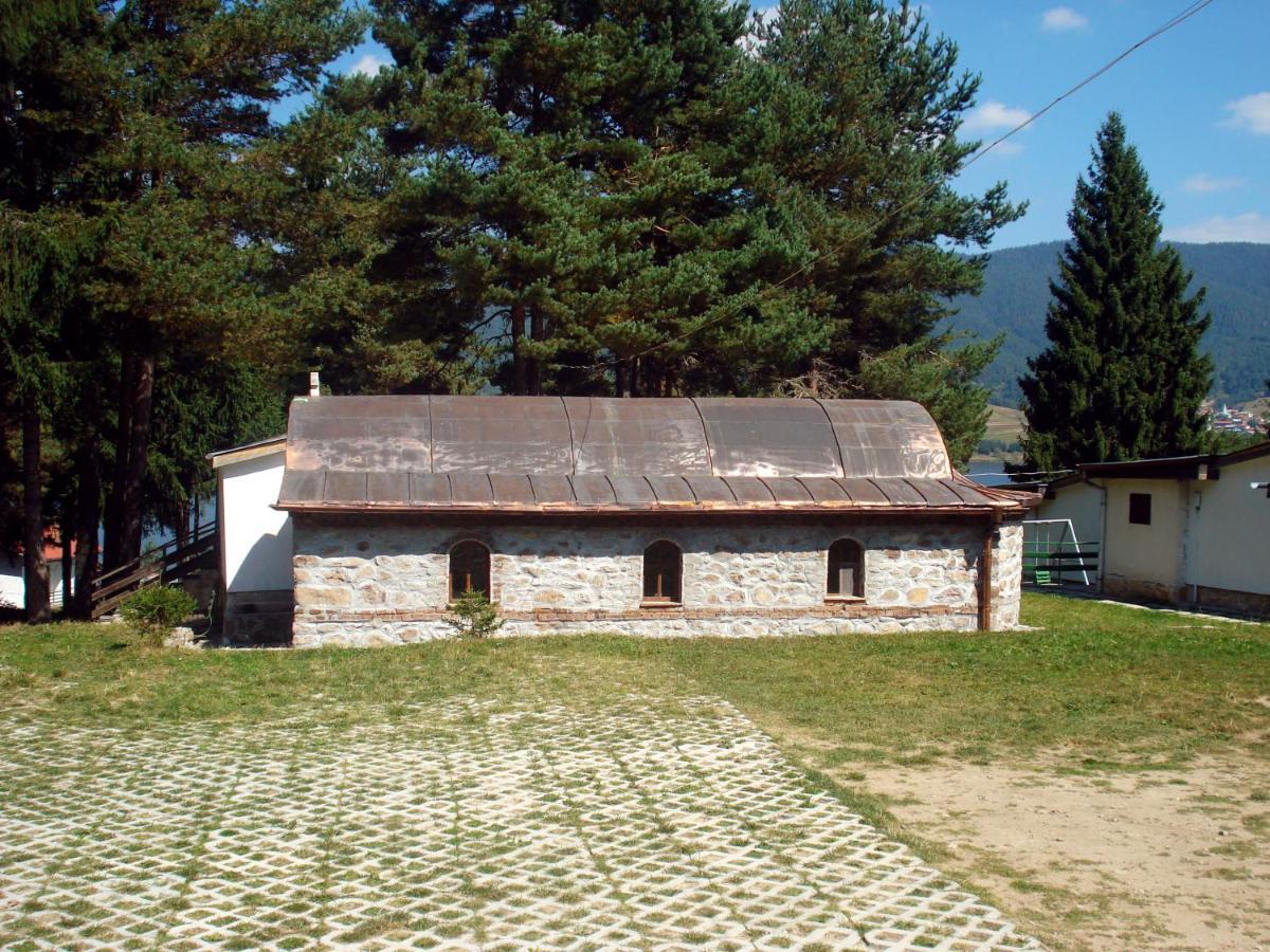 Ваканционно Селище Ива Sarnitsa Bagian luar foto