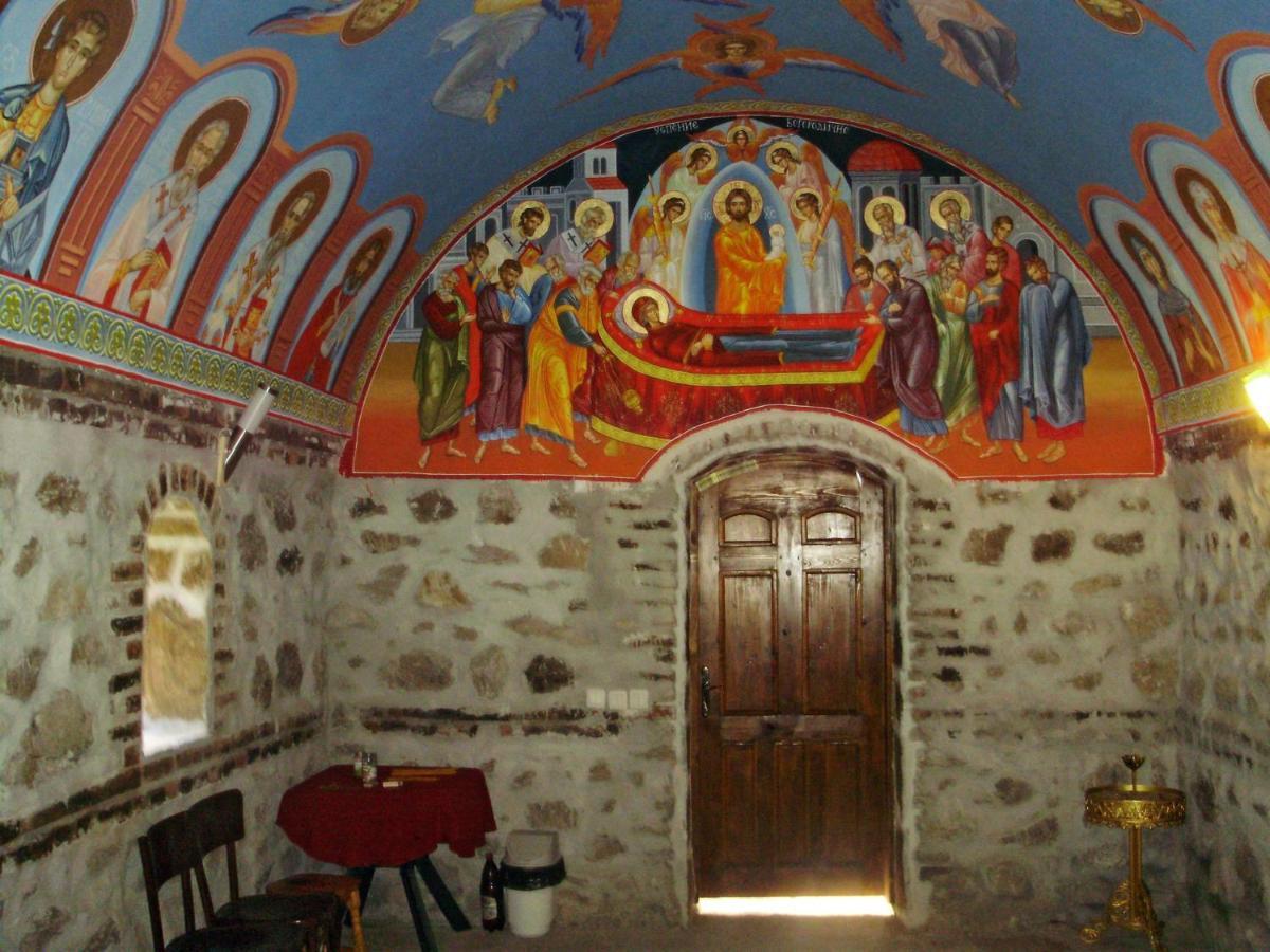 Ваканционно Селище Ива Sarnitsa Bagian luar foto