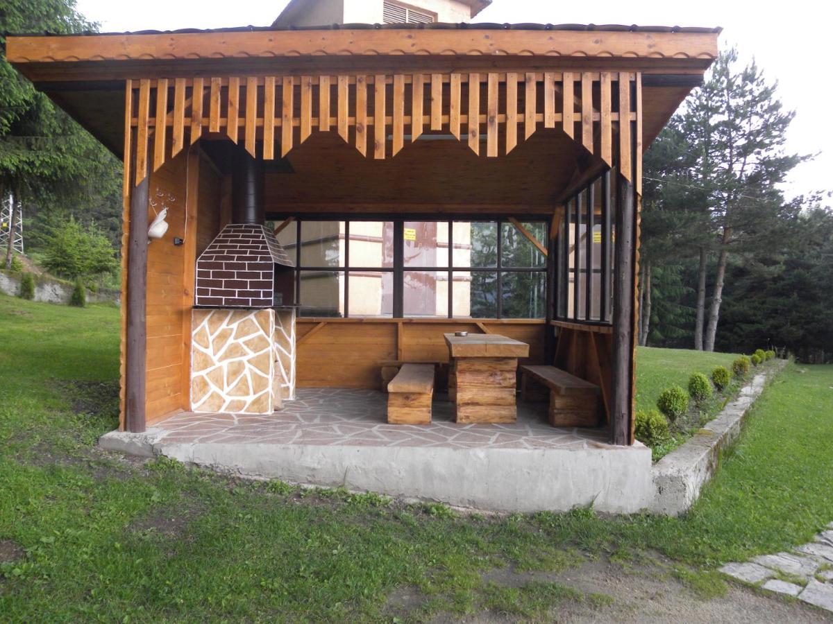 Ваканционно Селище Ива Sarnitsa Bagian luar foto